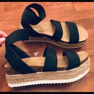Madden Girl Size 5 Strap Platform Wedge Sandals